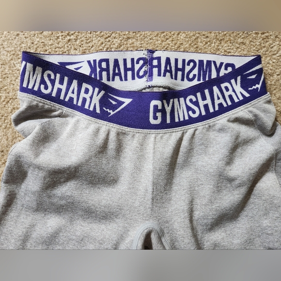 EUC Gymshark‎ gray/purple leggings - Picture 7 of 8